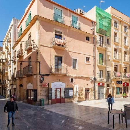 Apartamento En El Corazon De Tarragona. Planta Baja Con Patio. Exteriér fotografie