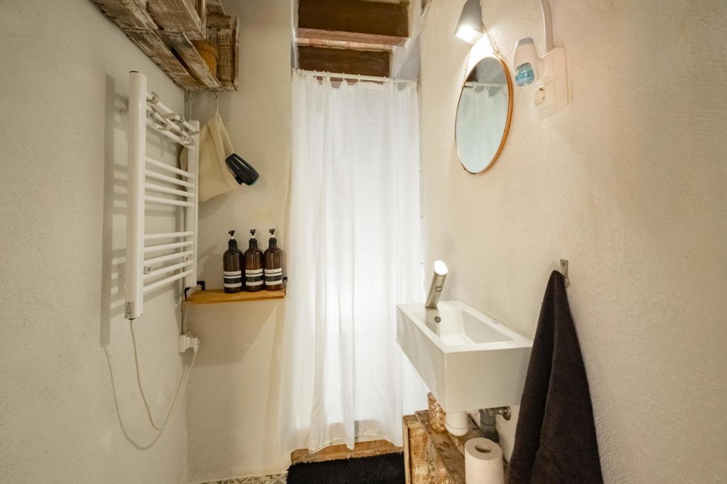 Apartamento En El Corazon De Tarragona. Planta Baja Con Patio. Exteriér fotografie