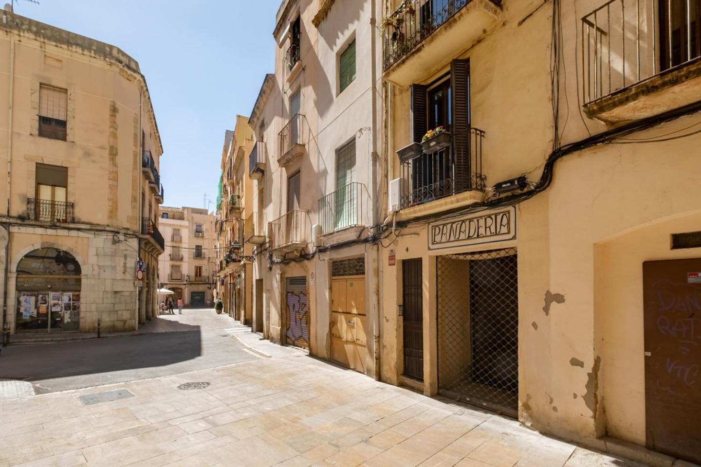 Apartamento En El Corazon De Tarragona. Planta Baja Con Patio. Exteriér fotografie